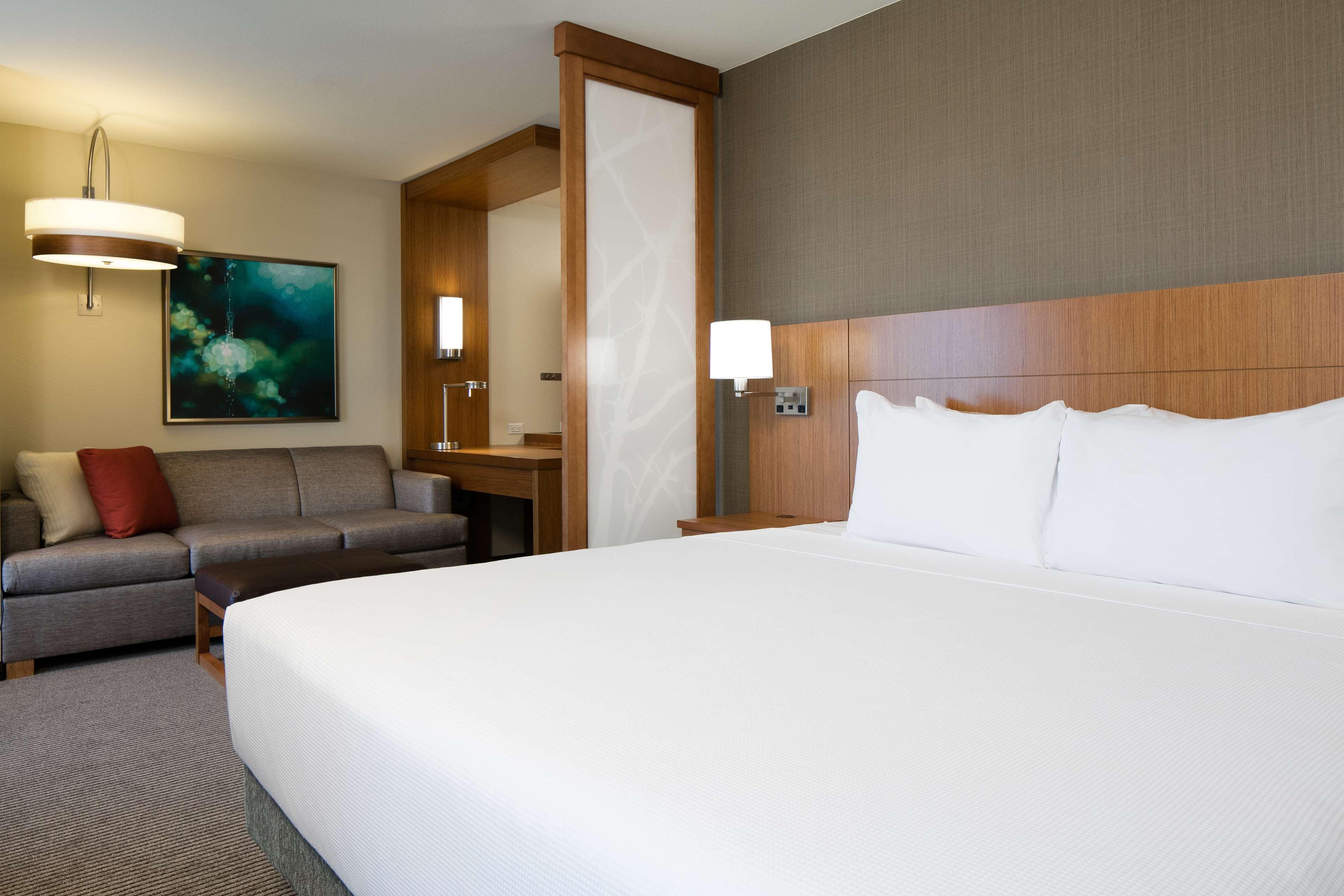 Hyatt Place Kansas City Lenexa City Center Exterior photo